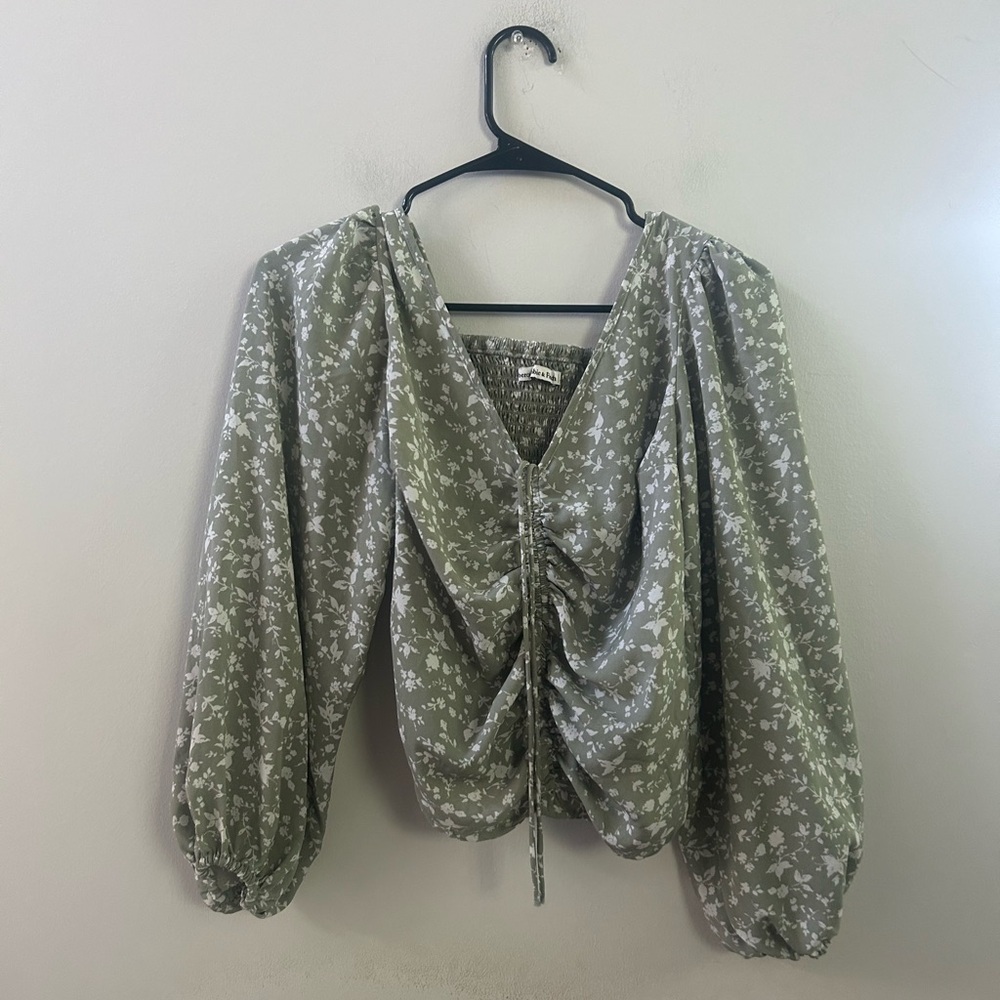Abercrombie floral green blouse XS